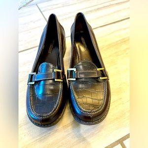 Women’s brown predictions loafers. Worn one time, like new.